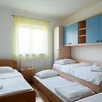 Family Apartment Zadar Diklo